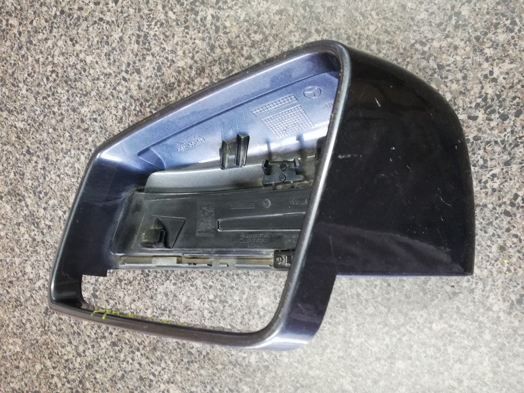 Mercedes-Benz A-Class, B-Class, C-Class, E-Class, CLA, CLS, S-Class, GLA, ML, GLE W176, W246, W204, W212, W207, W117, W218, W221, X156, W164, W166 2010, 2011, 2012, 2013, 2014 Left Outer Mirror Cover with Indicator Light