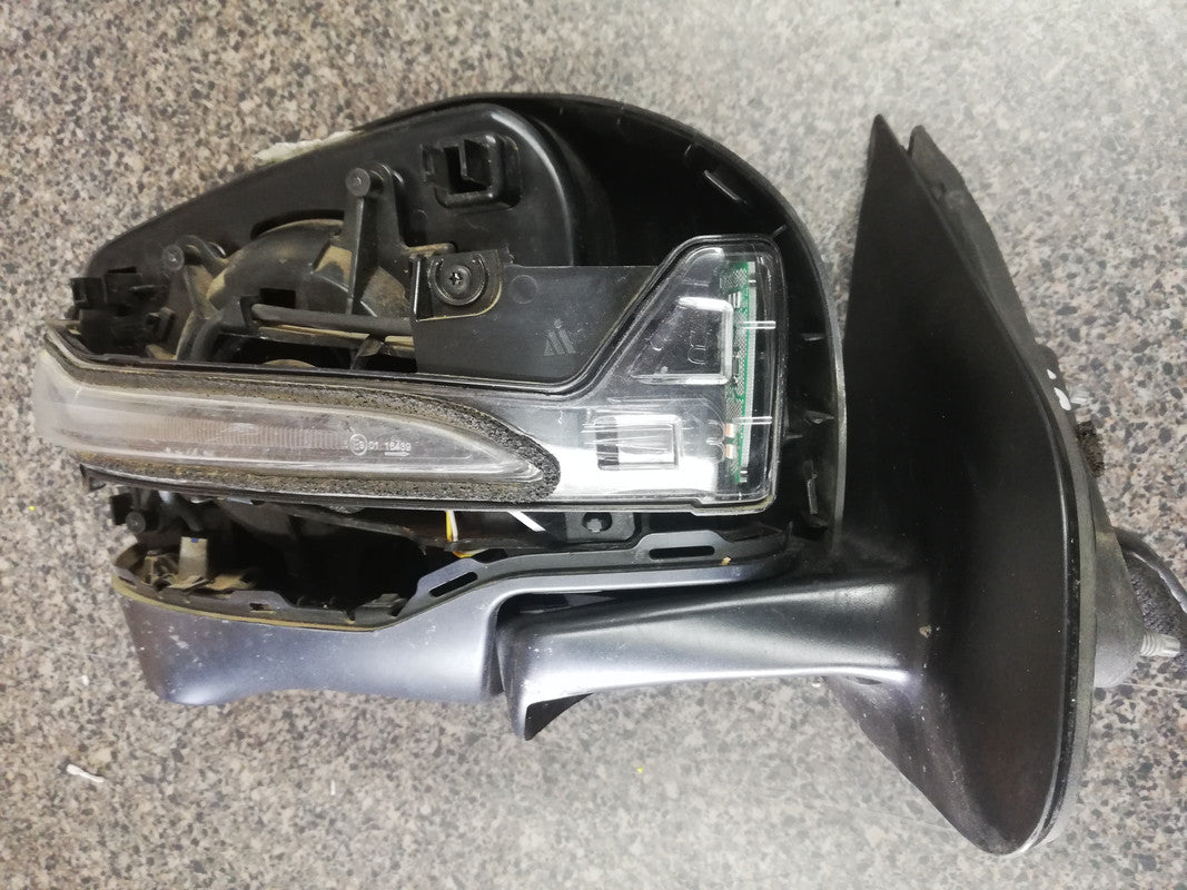 Nissan Magnite Right Outer Mirror Incomplete, With Indicator, No Cover