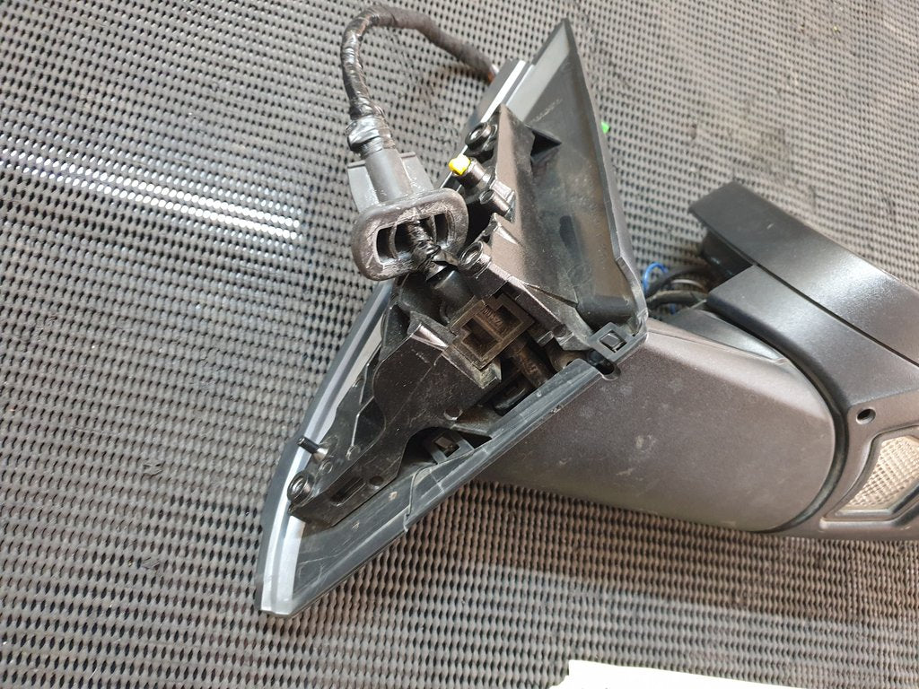 Volvo S60 2015 Right Outer Mirror Incomplete , No Glass, No cover