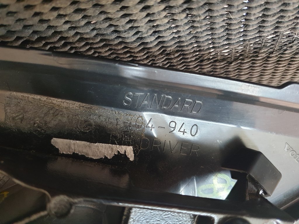 Volvo S60 2015 Right Outer Mirror Incomplete , No Glass, No cover