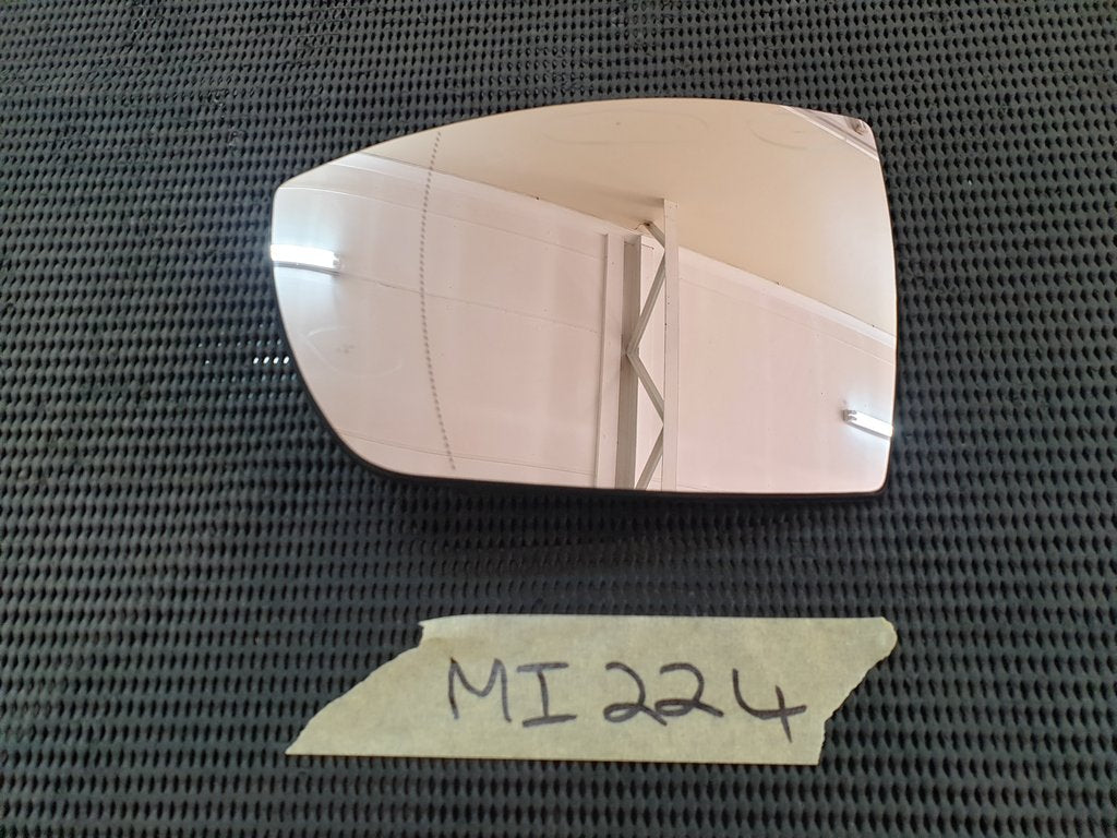Ford EcoSport Left Outer Mirror Glass