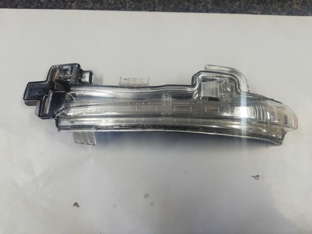 Volvo V60 2011 Left Outer Mirror Indicator Light