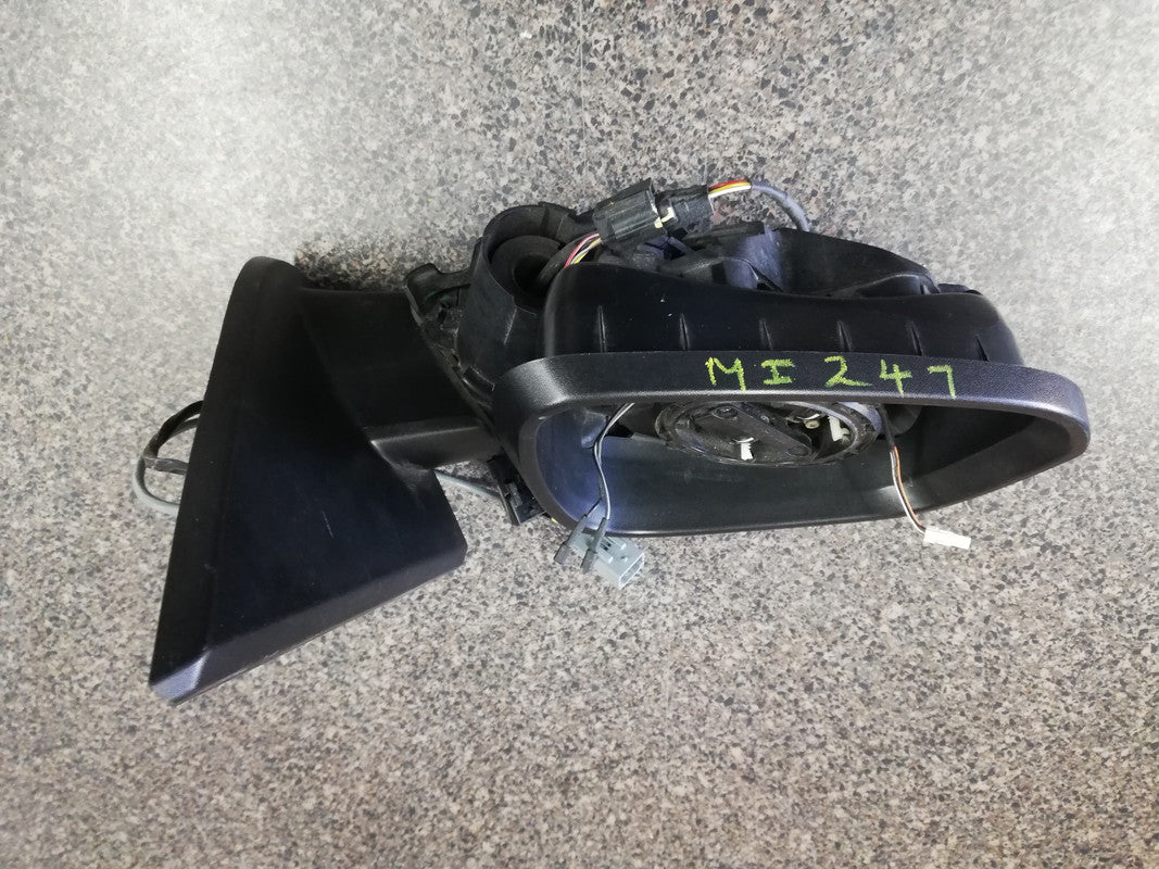 Renault Duster 2018, 2019 Right Incomplete Electric Door Mirror, No Glass, No Cover