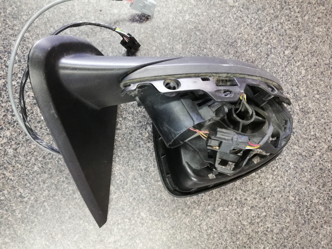 Renault Duster 2018, 2019 Right Incomplete Electric Door Mirror, No Glass, No Cover