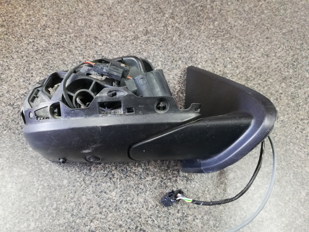 Renault Duster 2018, 2019 Right Incomplete Electric Door Mirror, No Glass, No Cover