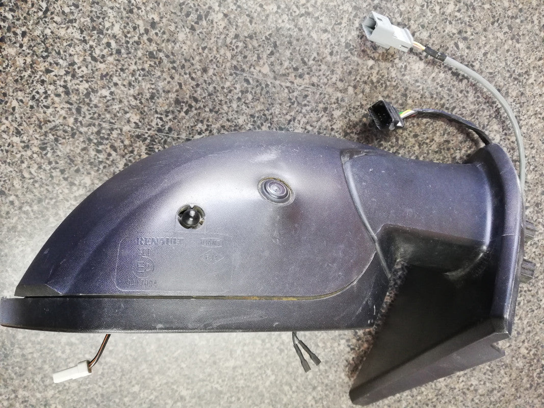 Renault Duster 2018, 2019 Right Incomplete Electric Door Mirror, No Glass, No Cover