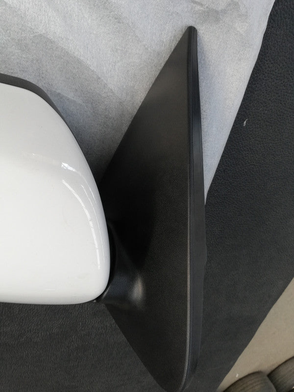 Kia Cerato Sedan 2012 Right Outer Mirror Complete