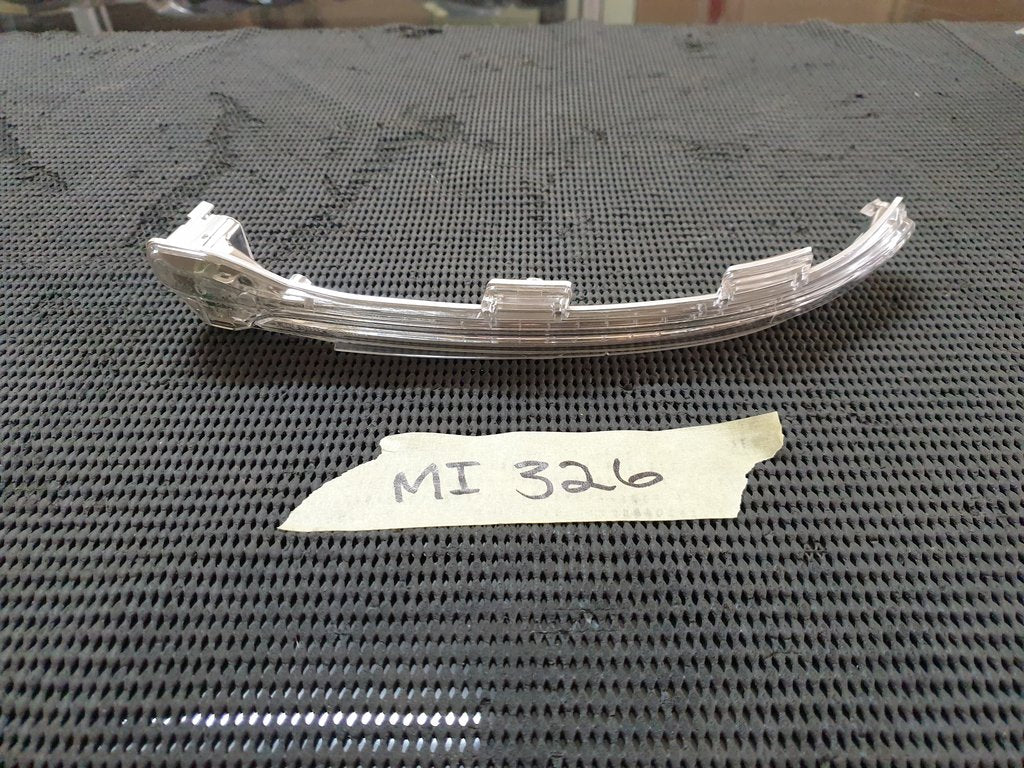 Volkswagen Golf VII 7 Left Outer Mirror Indicator Light