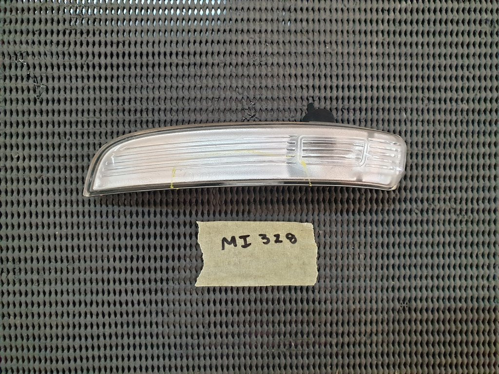 Ford Focus Left Outer Mirror Indicator Light