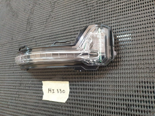 Volkswagen Tiguan Right Outer Mirror Indicator Light