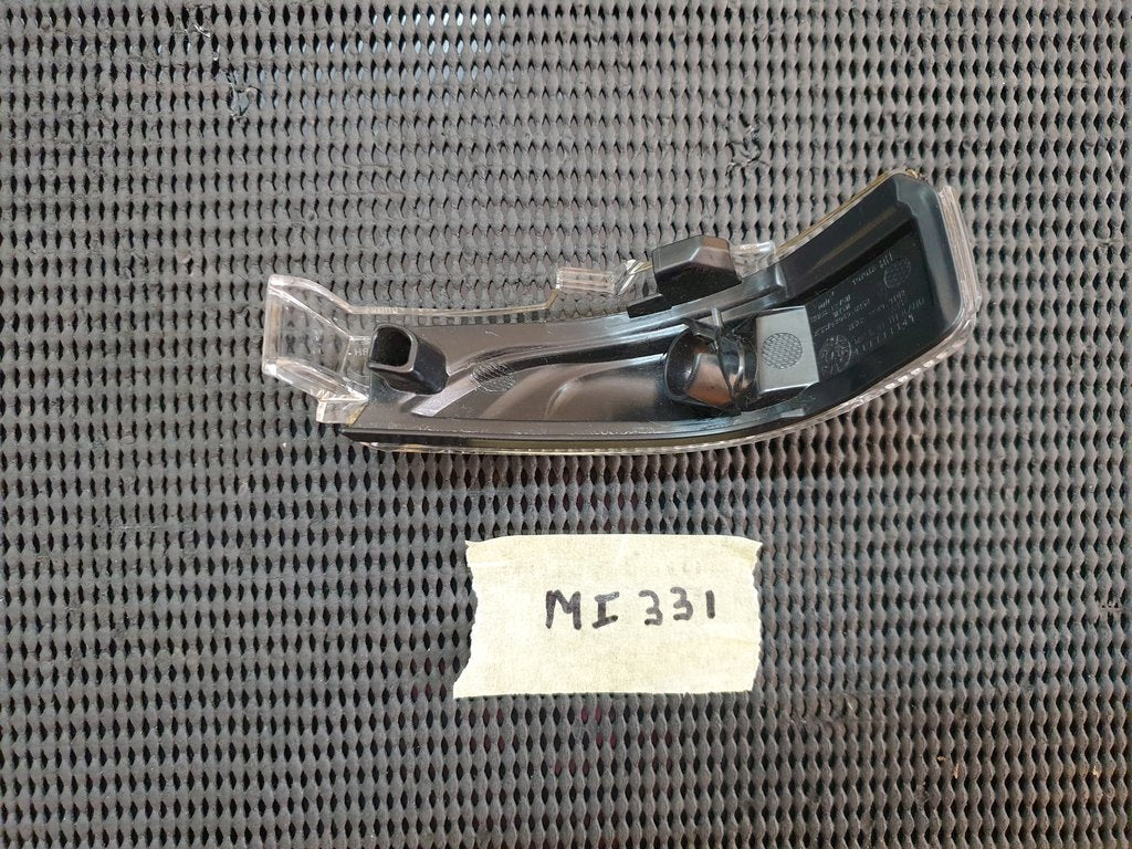 Toyota Corolla Right Outer Mirror Indicator Light
