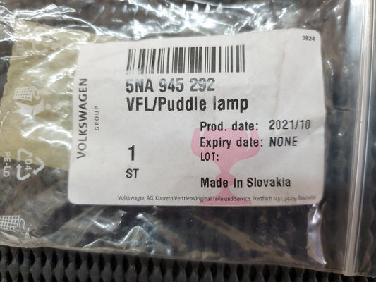 Volkswagen Tiguan Right Outer Mirror Puddle Lamp