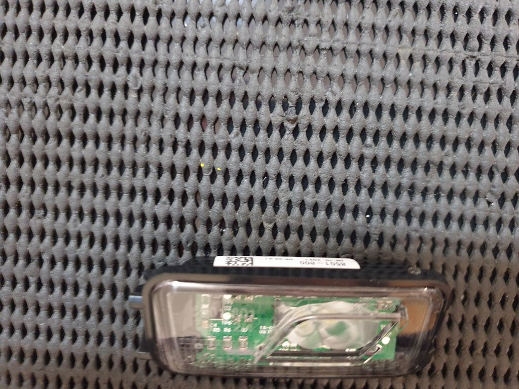 Volkswagen Tiguan Right Outer Mirror Puddle Lamp