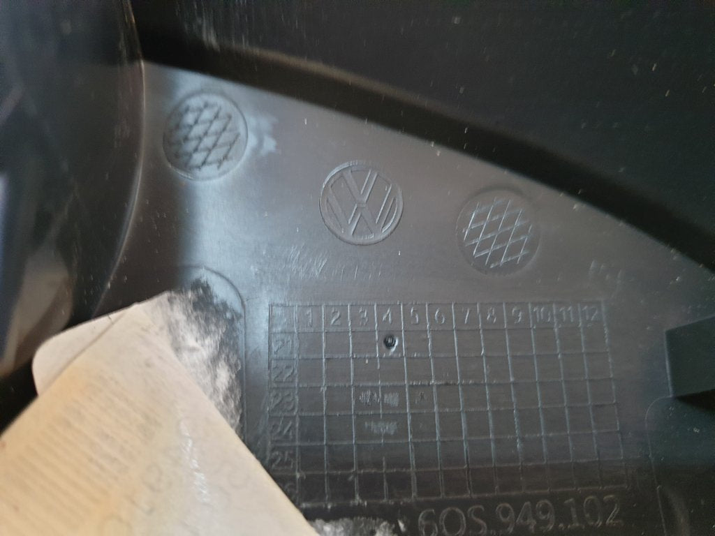 Volkswagen Polo Right Outer Mirror Lower Cover