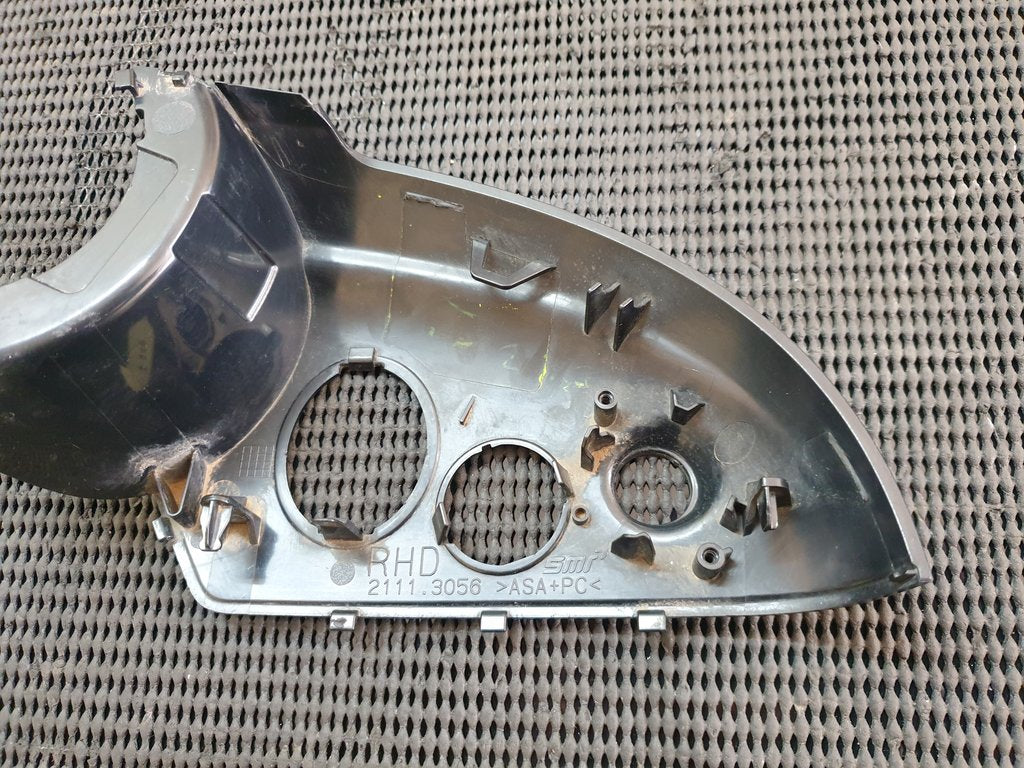 Land Rover Discovery Evoque Right Outer Mirror Lower Cover