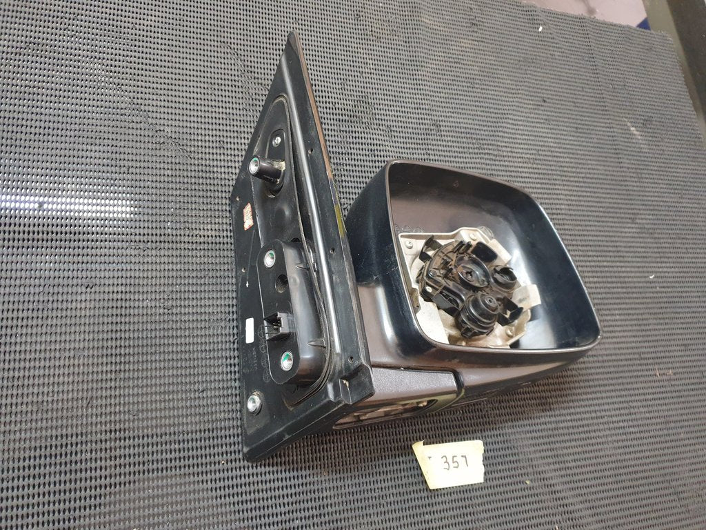 Hyundai H1 Right Outer Mirror Incomplete, No Glass, Missing Bottom Cover