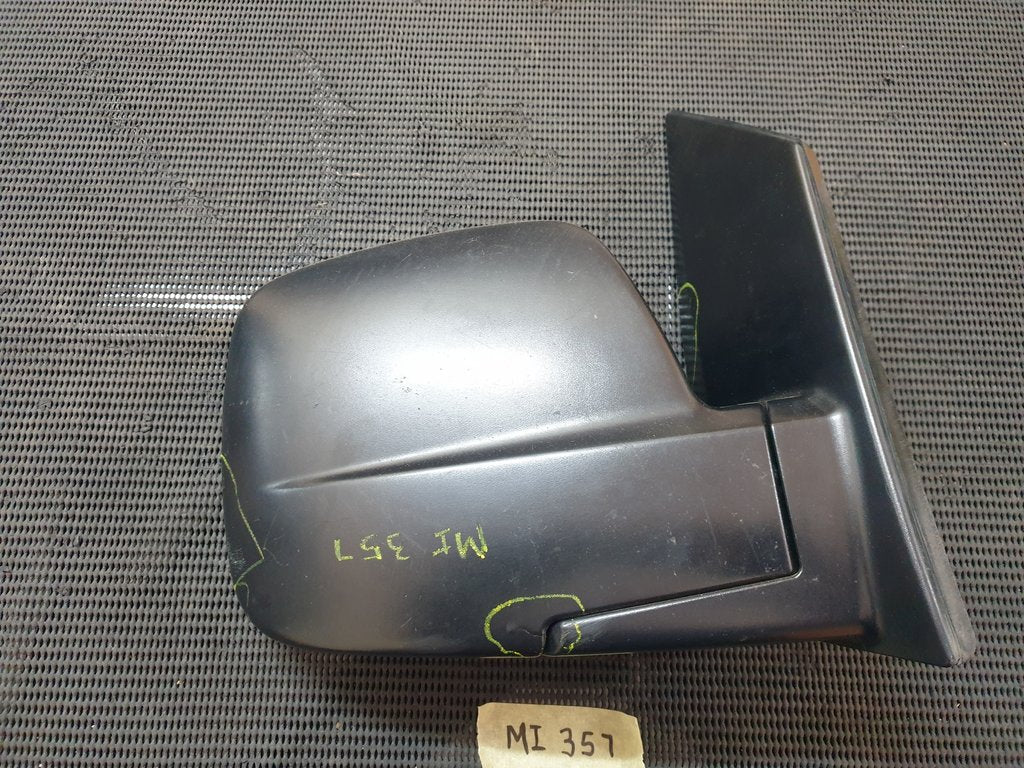 Hyundai H1 Right Outer Mirror Incomplete, No Glass, Missing Bottom Cover