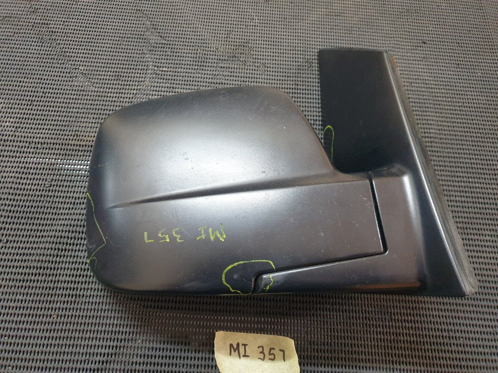 Hyundai H1 Right Outer Mirror Incomplete, No Glass, Missing Bottom Cover