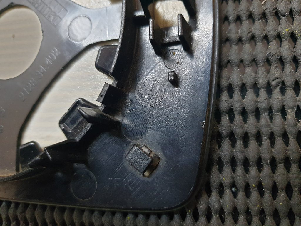 Volkswagen Polo Right Outer Mirror Glass