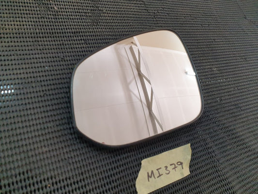 Toyota Hilux Left Outer Mirror Glass