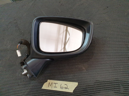 Mazda 3 Right Outer Mirror Incomplete, No Indicator