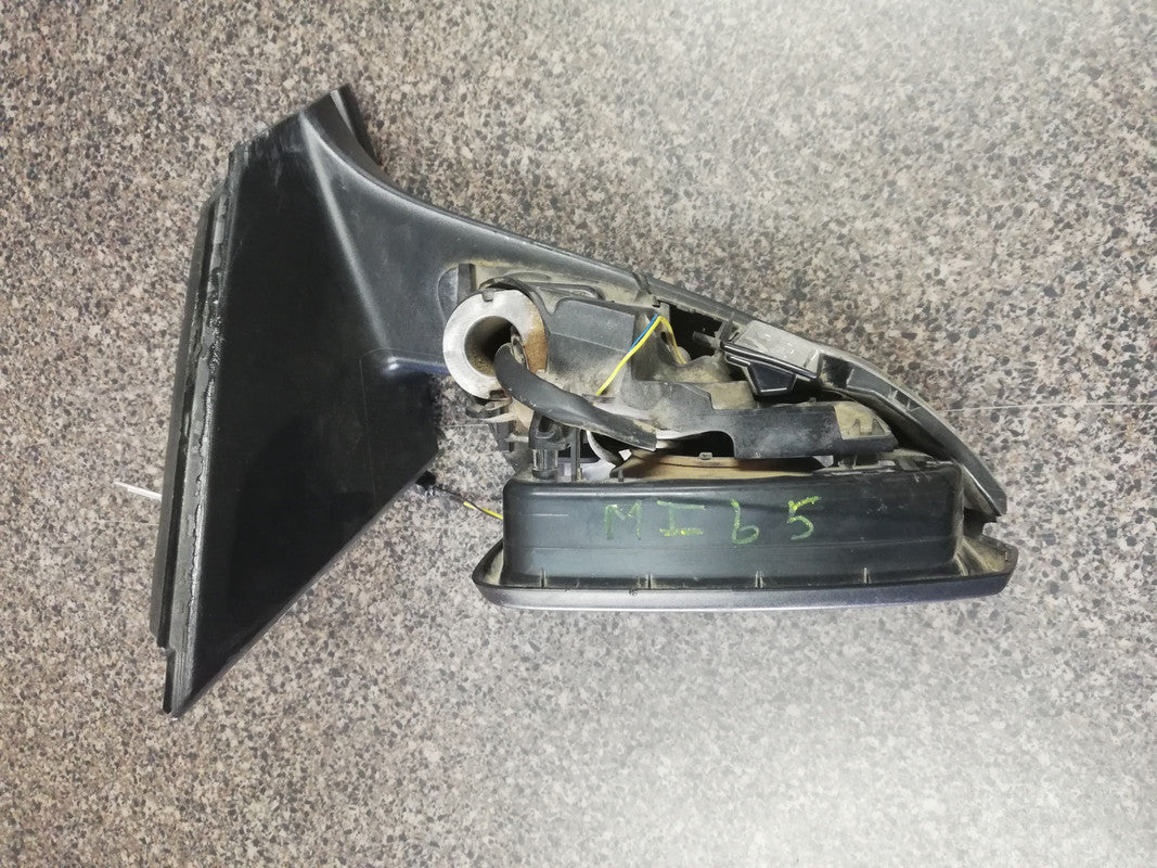 Volkswagen Polo Right Outer Electric Mirror Incomplete, With Indicator Light, No Cover, Mirror Glass