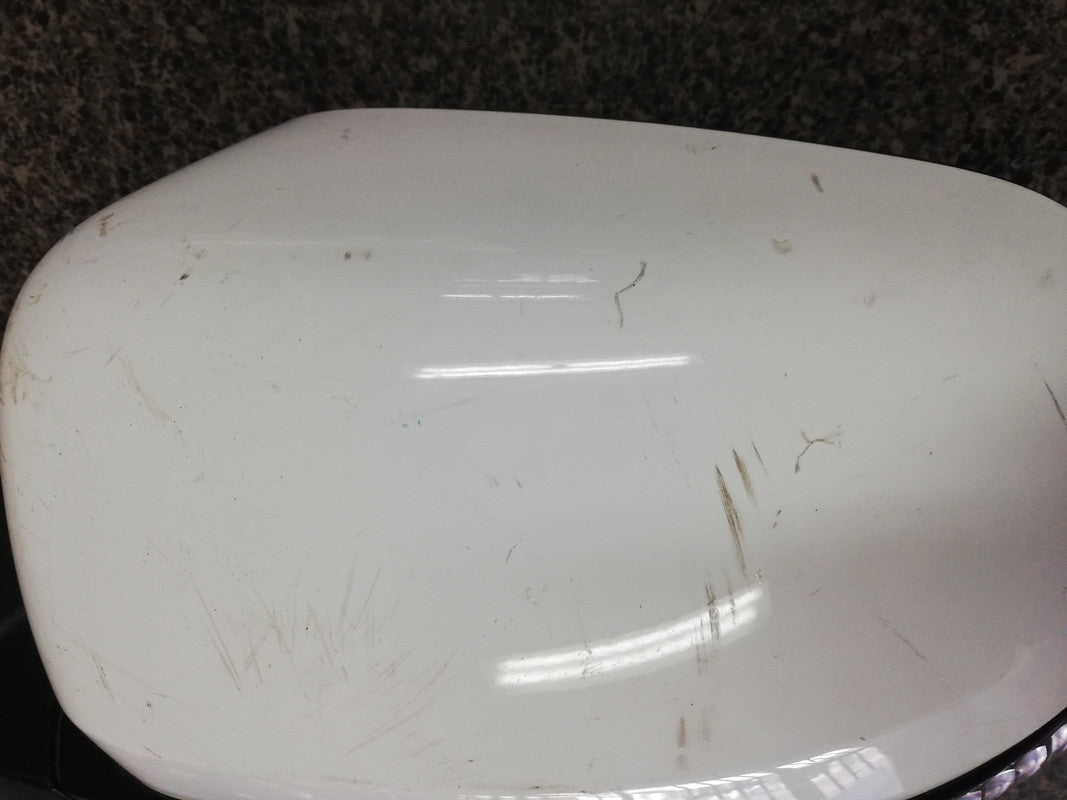 Jeep Grand Cherokee 2014, 2015, 2016, 2017, 2018 Left Outer Electric Mirror Incomplete, With Indicator Light, No Mirror Glass