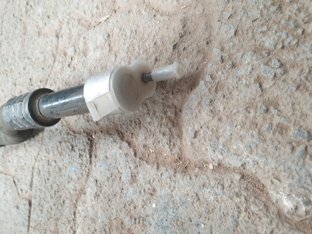 Mercedes-Benz V-Class W639 Sprinter Pipe, Return from Left Rear Heater