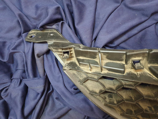 Mazda 3 Radiator Grille - Wear and Tear
