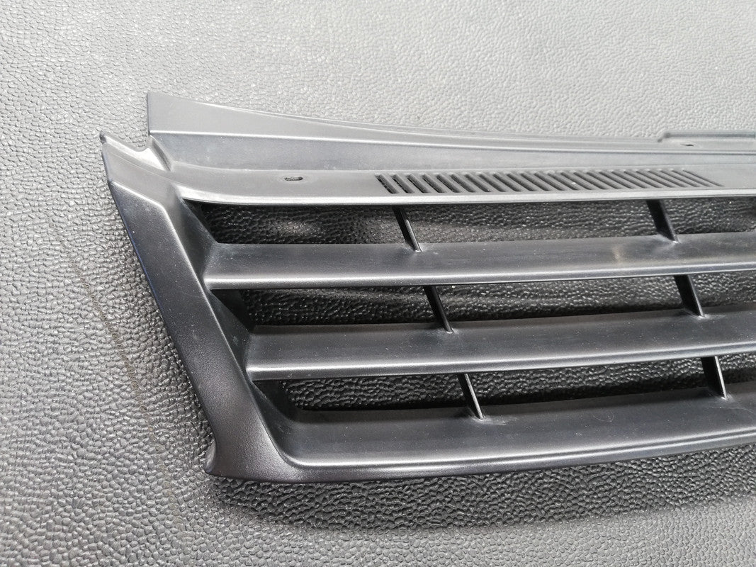 Volkswagen Polo Vivo 2014 Upper Radiator Grille