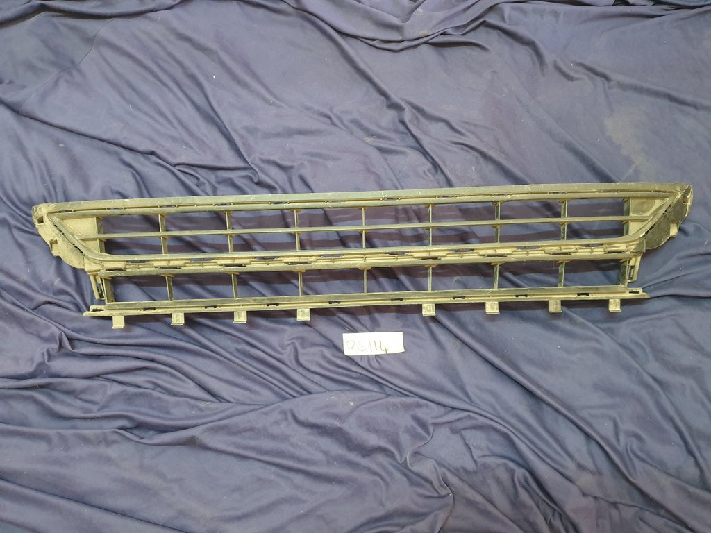 Volkswagen Polo Front Lower Center Radiator Grille