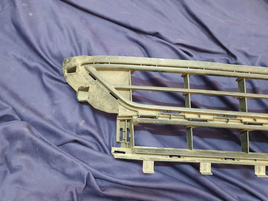 Volkswagen Polo Front Lower Center Radiator Grille