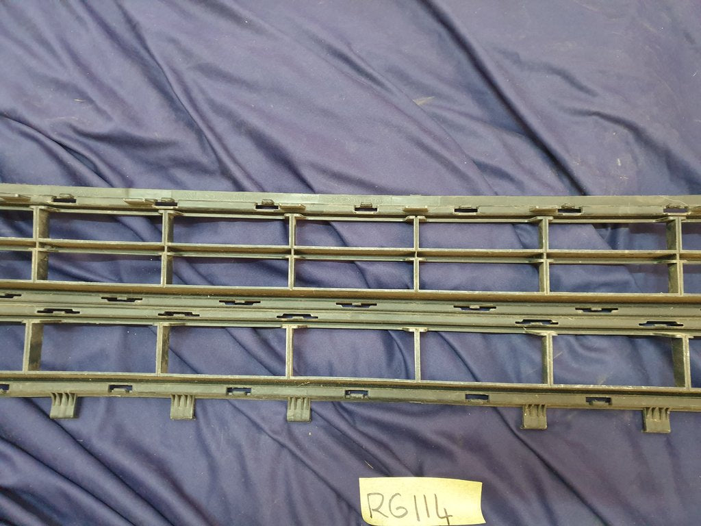 Volkswagen Polo Front Lower Center Radiator Grille