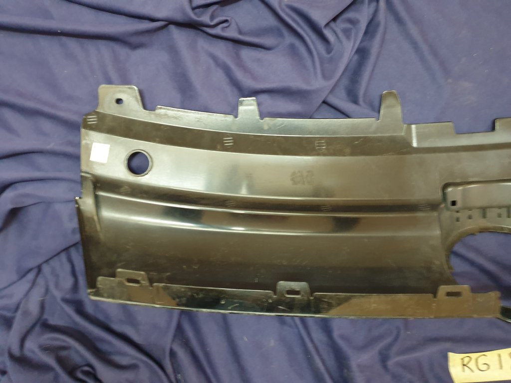 Volkswagen Polo V 1.2 TDI Radiator Grille - Light Wear and Tear