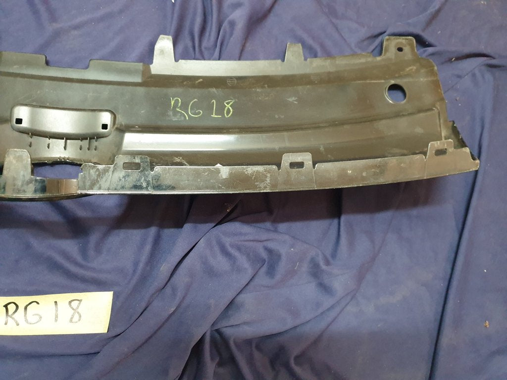 Volkswagen Polo V 1.2 TDI Radiator Grille - Light Wear and Tear