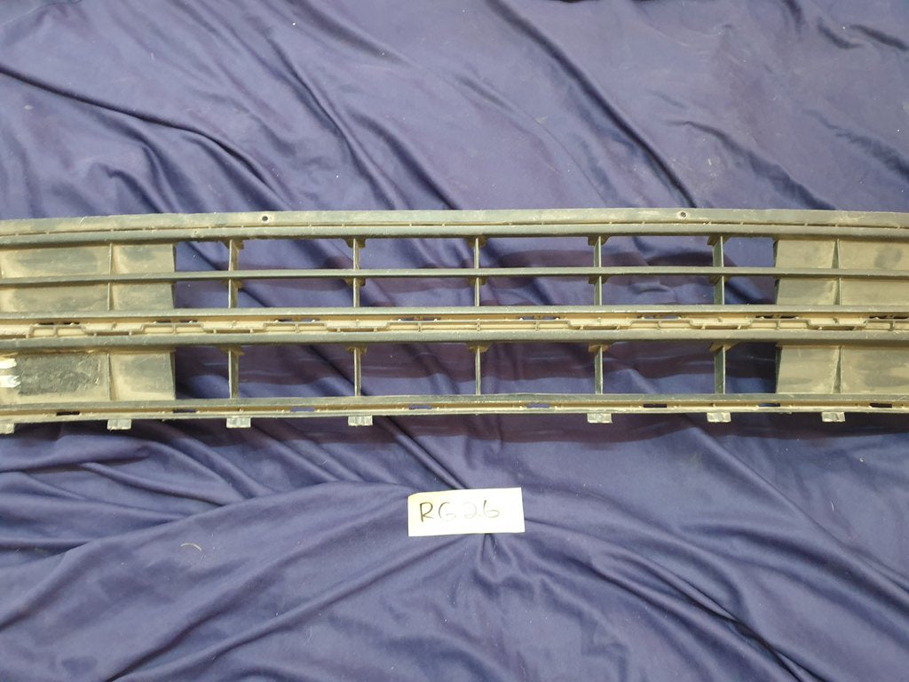 Volkswagen Polo Front Lower Center Radiator Grille