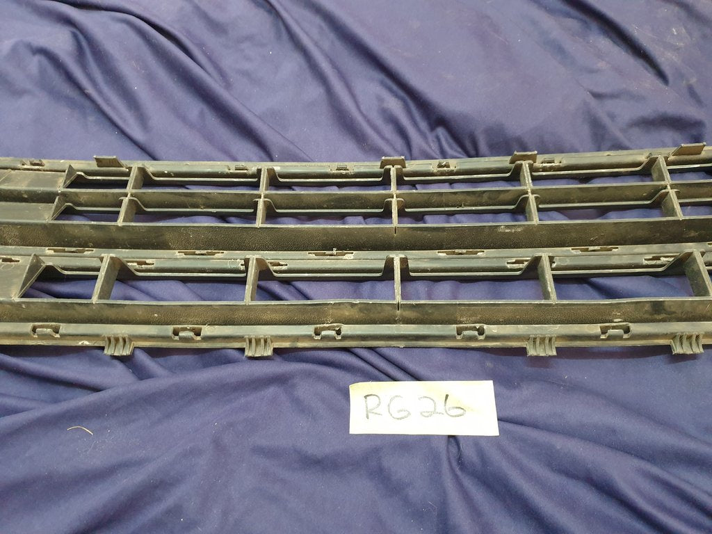 Volkswagen Polo Front Lower Center Radiator Grille