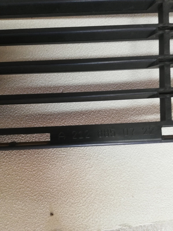 Mercedes-Benz E-Class 2013 Front Bumper Mesh