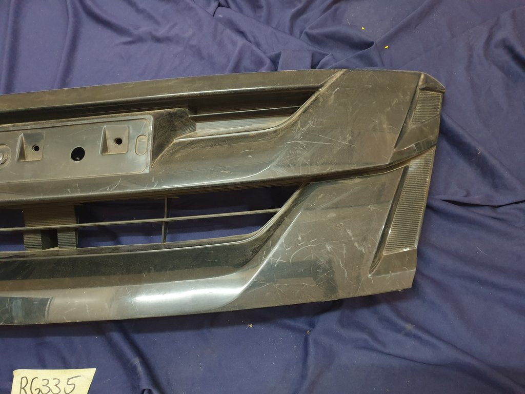 Isuzu Aftermarket D-Max Radiator Grille - Light Wear and Tear
