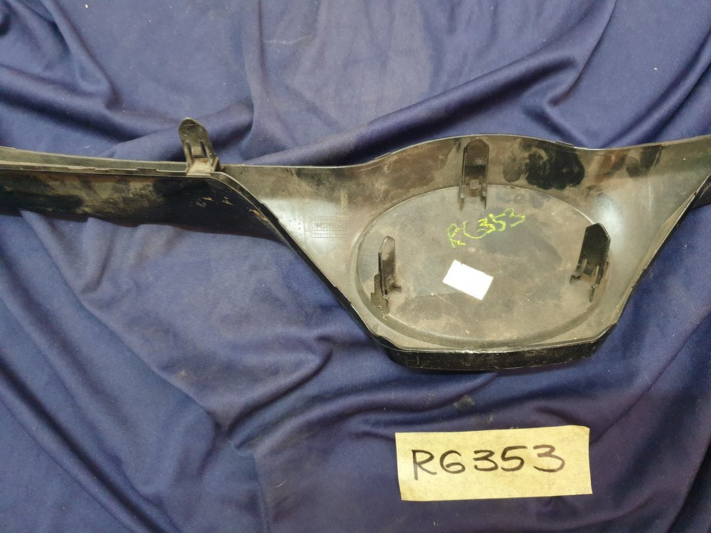 Toyota Agya Radiator Grille - Wear and Tear, Scratches