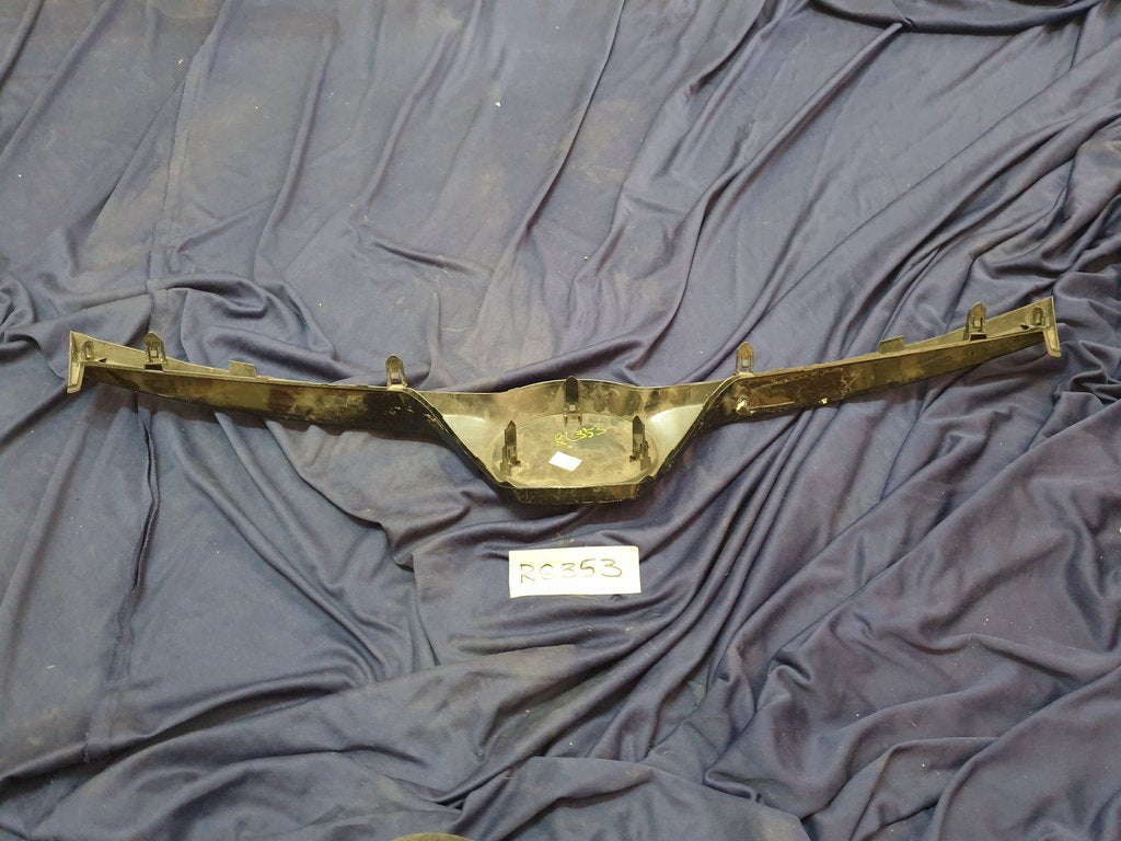 Toyota Agya Radiator Grille - Wear and Tear, Scratches