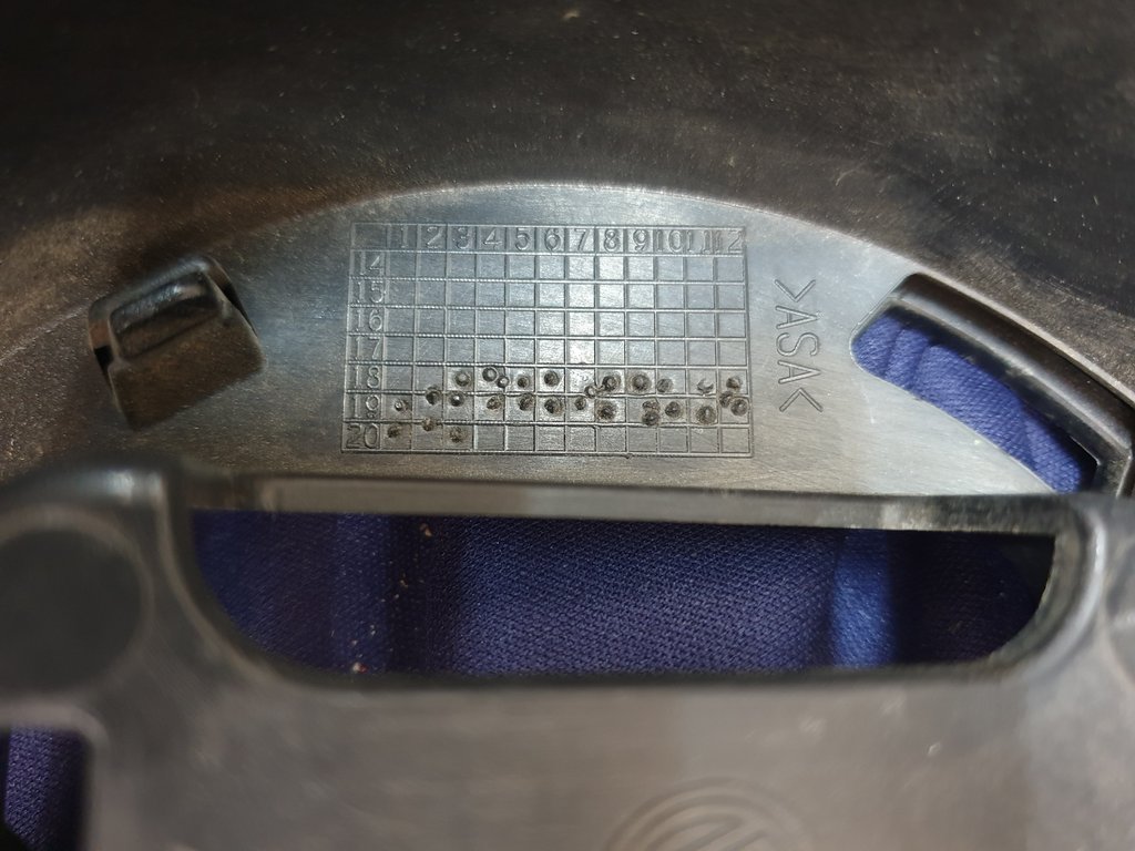Volkswagen Tiguan 2020 Radiator Grille - Light Wear and Tear