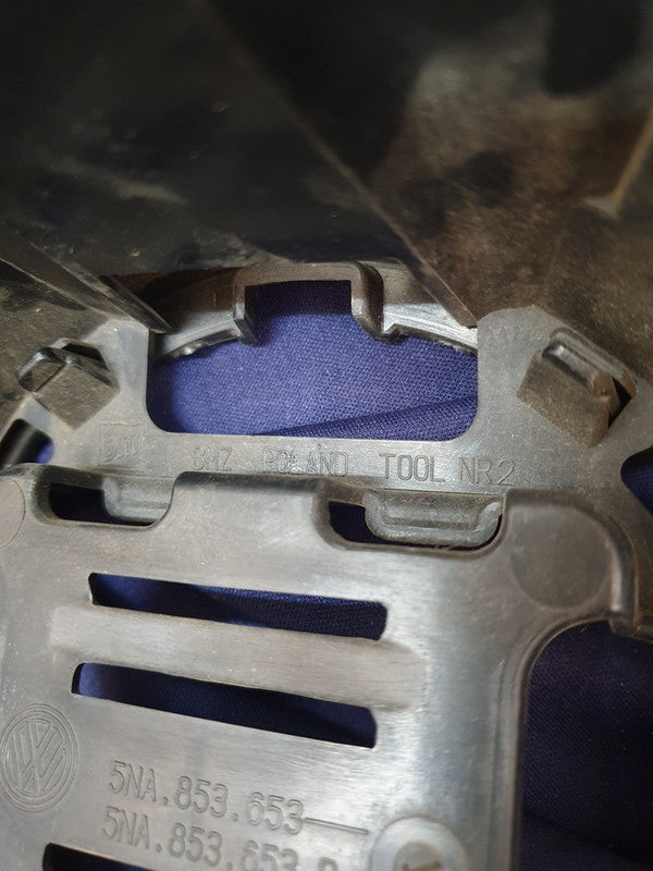 Volkswagen Tiguan 2020 Radiator Grille - Light Wear and Tear