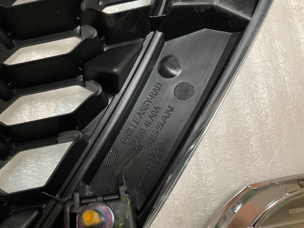 Datsun Go Nissan, 2019 Radiator Grille Assy with Emblem/Badge