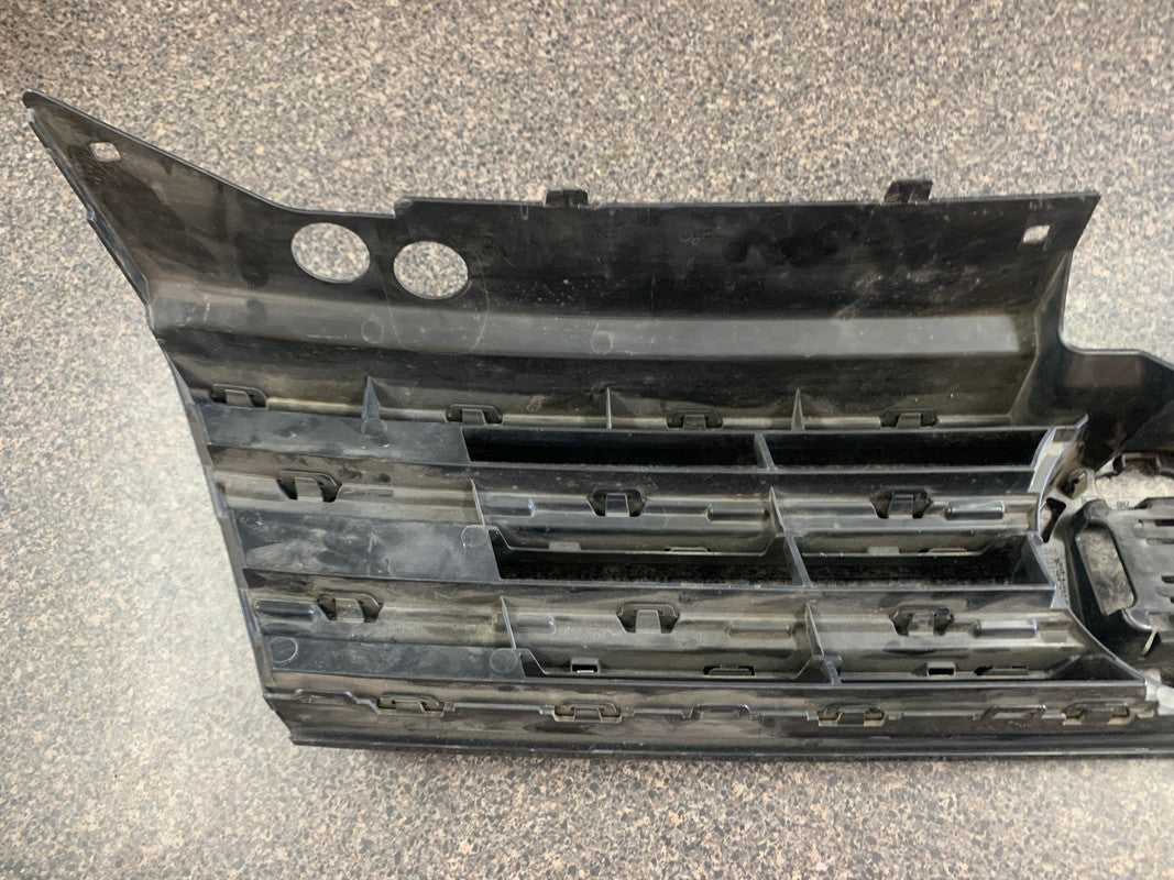 Volkswagen Tiguan 2020 Radiator Grille Assy without emblem/badge
