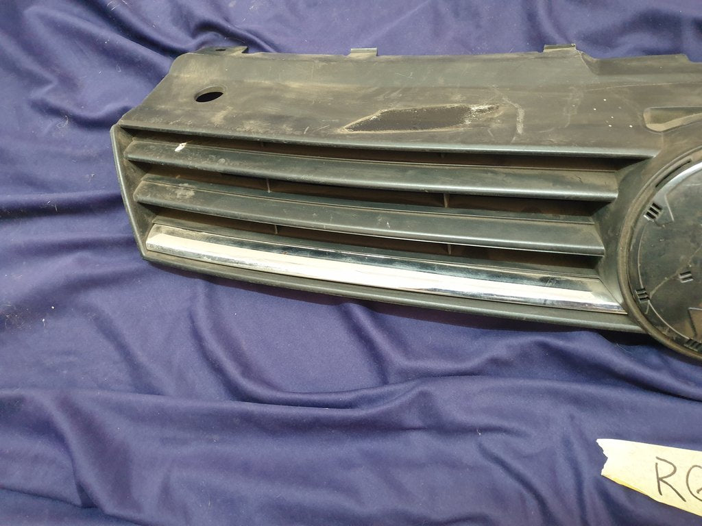 Volkswagen Aftermarket Polo 7 TSI Radiator Grille - Wear and Tear