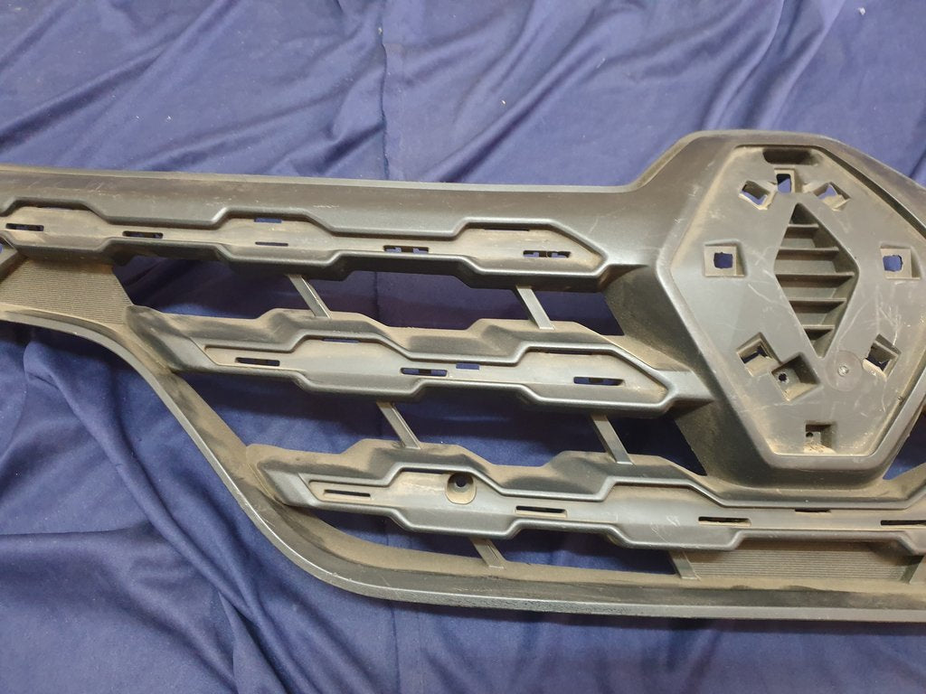 Renault Triber Radiator Grille - Wear and Tear, Crack