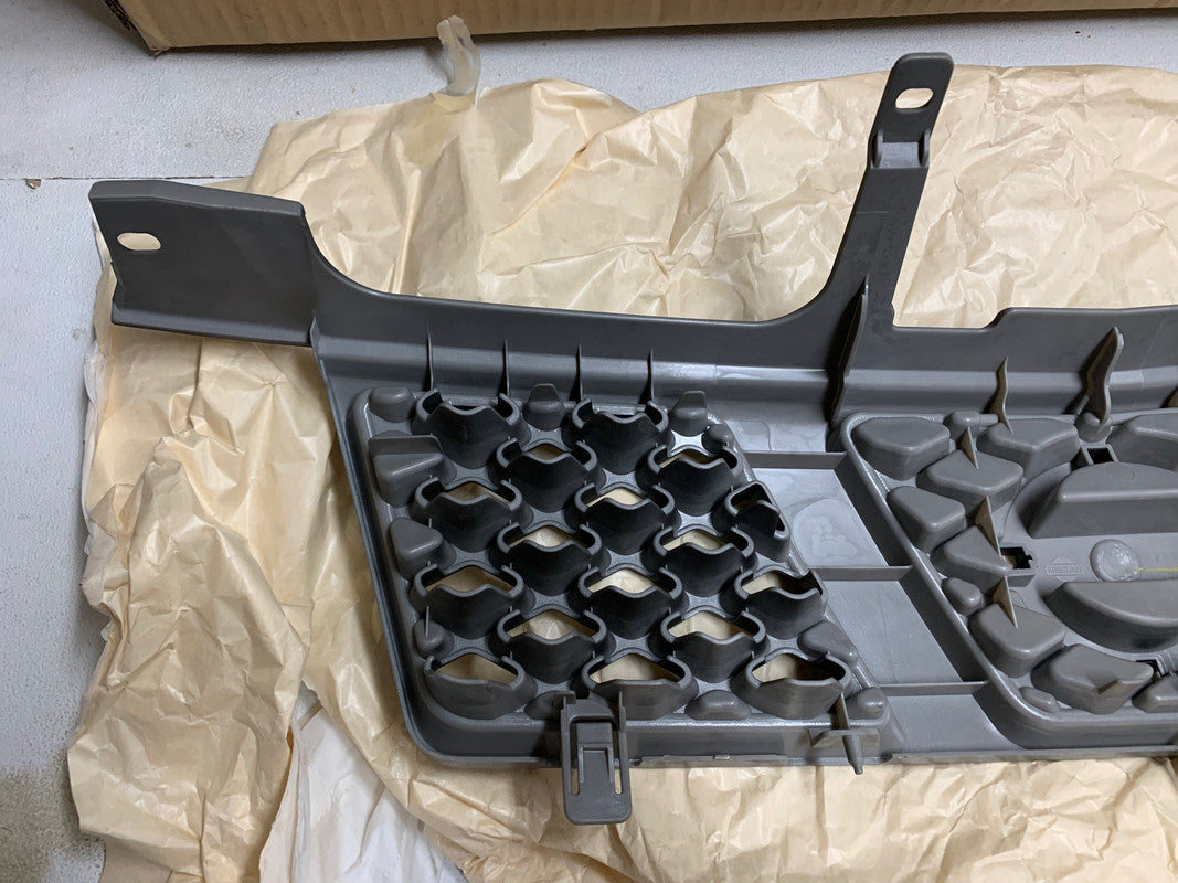 Nissan X-Trail 2007 Radiator Grille