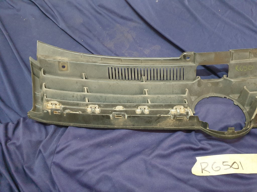 Volkswagen Polo Radiator Grille - Wear and Tear, Scratches