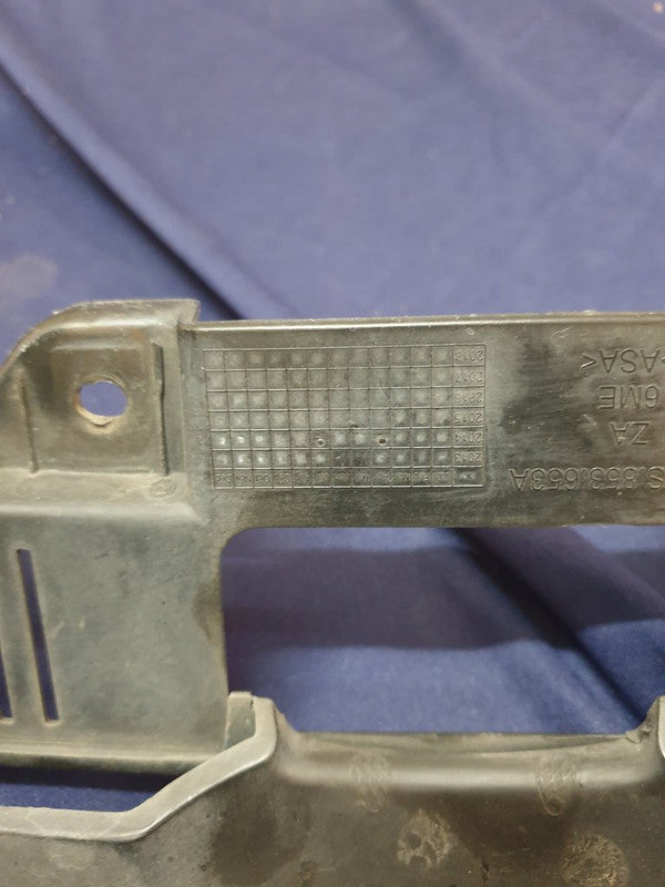 Volkswagen Polo Radiator Grille - Wear and Tear, Scratches